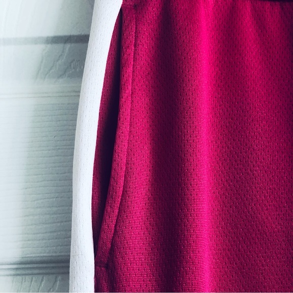 Danskin Capris Size Medium - Picture 9 of 9